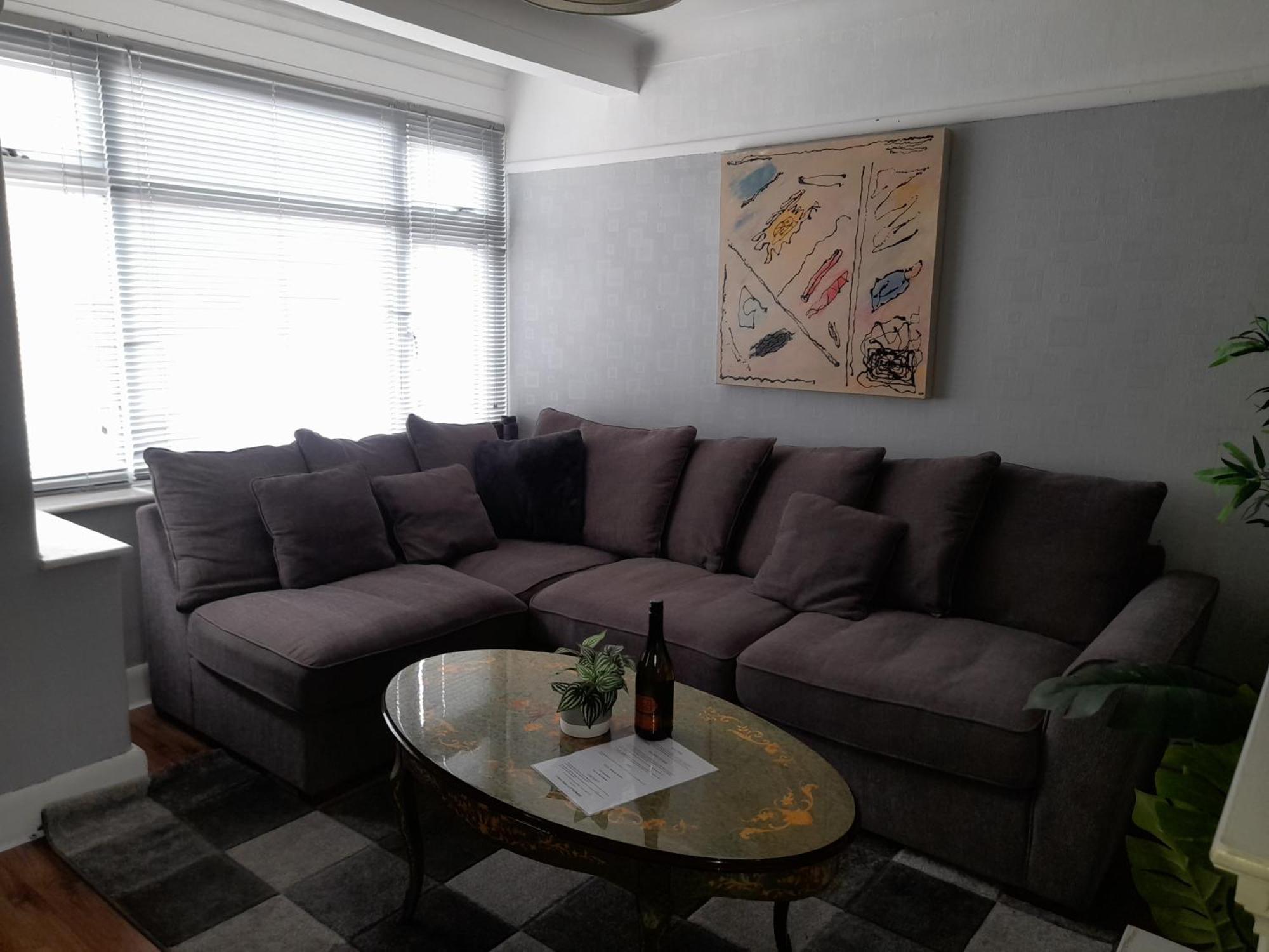 Bright 4-Bed House 15 Min To Manchester Centre Villa Buitenkant foto
